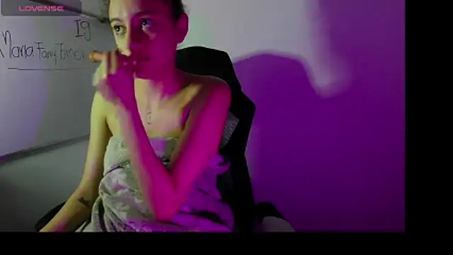 Snapshot of maria_Turner1 chatting on 8, 6, 2026 maria Turner1 online show from 8, 6, 2026