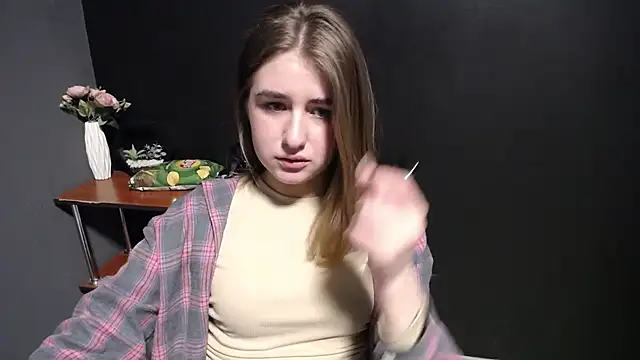 Sunny siren online show from 26, 3, 2026