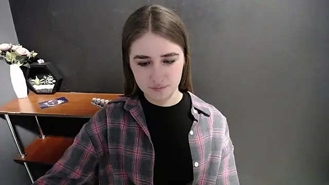 Snapshot of Sunny_siren chatting on 21, 4, 2026 Sunny siren online show from 21, 4, 2026