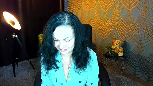 Snapshot of IrissMoon chatting on 22, 5, 2026 IrissMoon online show from 22, 5, 2026