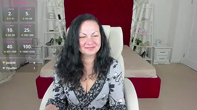 Snapshot of IrissMoon chatting on 29, 5, 2026 IrissMoon online show from 29, 5, 2026