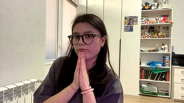 Snapshot of SaintMari chatting on 3, 5, 2026 SaintMari online show from 3, 5, 2026