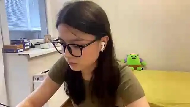 Snapshot of SaintMari chatting on 19, 6, 2026 SaintMari online show from 19, 6, 2026