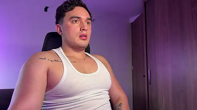 Snapshot of Robyn_Rocki chatting on 1, 2, 2026 Robyn Rocki online show from 1, 2, 2026