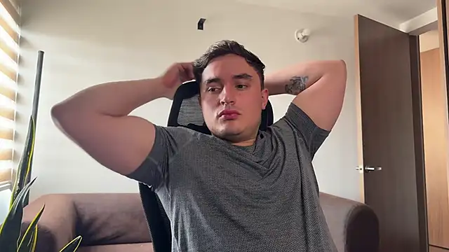 Snapshot of Robyn_Rocki chatting on 3, 2, 2026 Robyn Rocki online show from 3, 2, 2026