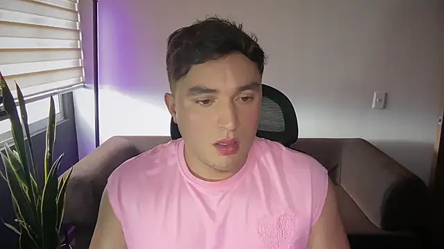 Snapshot of Robyn_Rocki chatting on 14, 2, 2026 Robyn Rocki online show from 14, 2, 2026