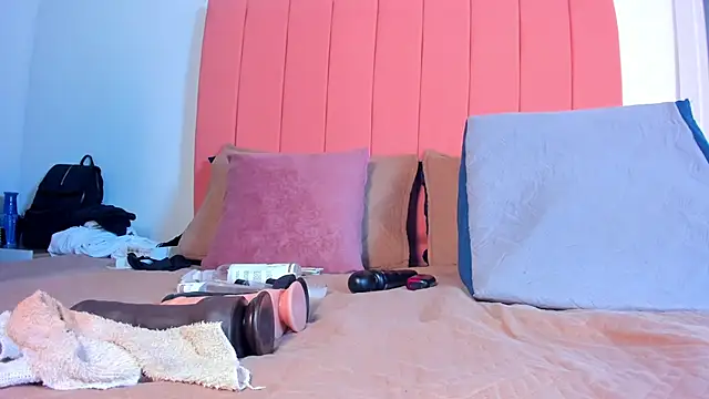 Snapshot of rose_thompson19 chatting on 24, 2, 2026 rose thompson19 online show from 24, 2, 2026