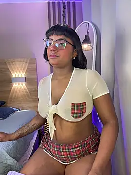 Snapshot of domiiniquex chatting on 20, 4, 2026 domiiniquex online show from 20, 4, 2026
