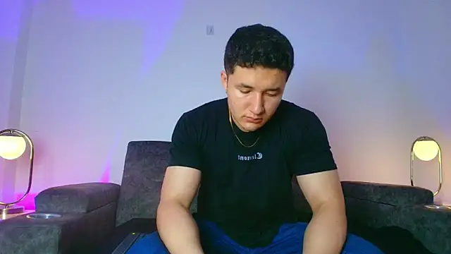 Snapshot of Alexander_Connor chatting on 24, 4, 2026 Alexander Connor online show from 24, 4, 2026