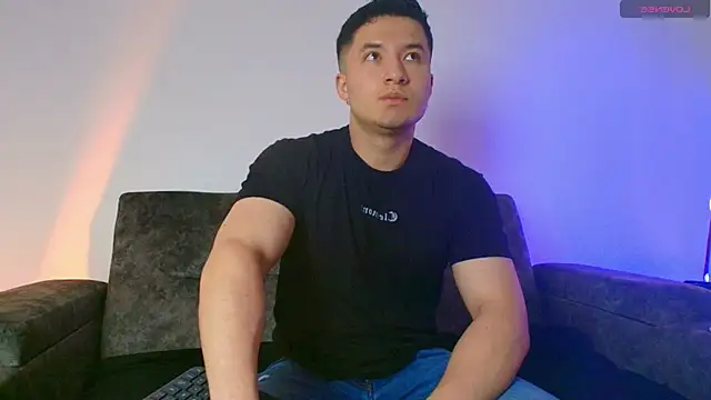 Snapshot of Alexander_Connor chatting on 2, 5, 2026 Alexander Connor online show from 2, 5, 2026
