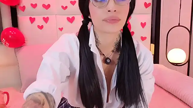 Snapshot of JuneCollins chatting on 15, 2, 2026 JuneCollins online show from 15, 2, 2026