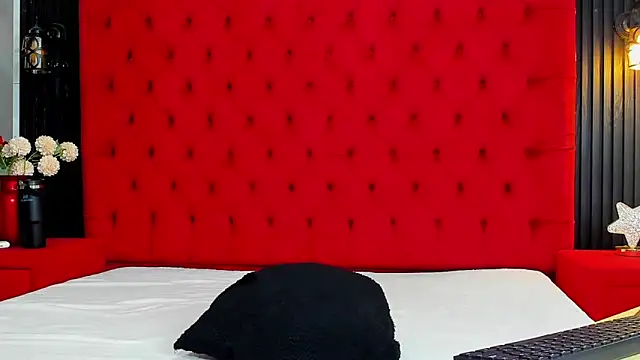Snapshot of zoe_rei chatting on 2, 6, 2026 zoe rei online show from 2, 6, 2026