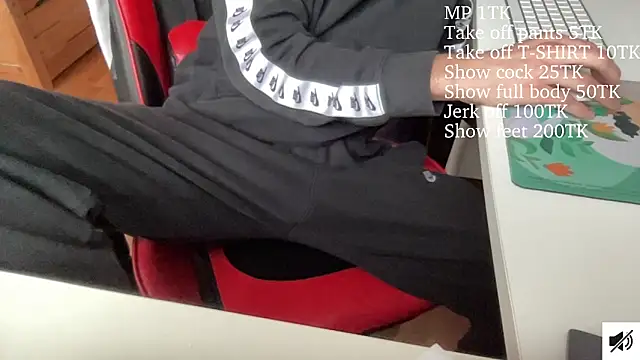 Snapshot of lukee000 chatting on 2, 2, 2026 lukee000 online show from 2, 2, 2026