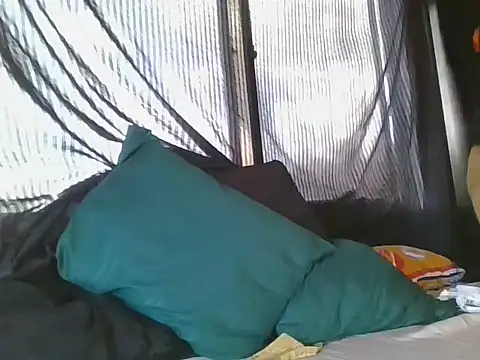 Snapshot of Andres1037 chatting on 1, 3, 2026 Andres1037 online show from 1, 3, 2026