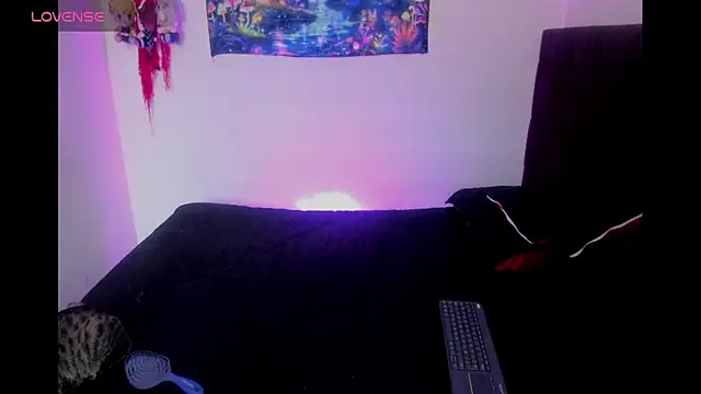 lunaa rayy420 online show from 5, 6, 2026