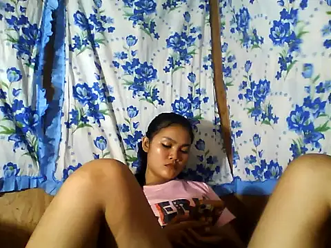 Snapshot of PinaySkinnyJust18 chatting on 30, 6, 2026 PinaySkinnyJust18 online show from 30, 6, 2026