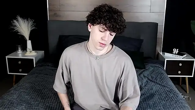 Snapshot of TylerGibson chatting on 20, 2, 2026 TylerGibson online show from 20, 2, 2026