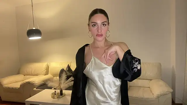 RoxelleSilvara69 online show from 23, 5, 2026