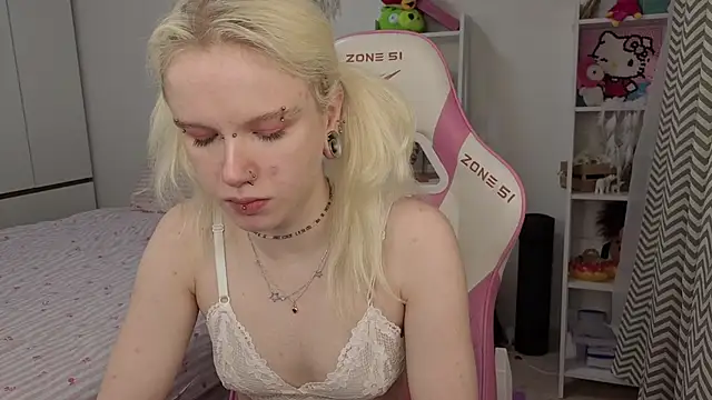 Mia WaterFall online show from 7, 3, 2026