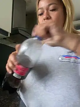 veronica414 online show from 4, 4, 2026