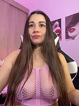 Snapshot of saray_mendozaa chatting on 5, 5, 2026 saray mendozaa online show from 5, 5, 2026