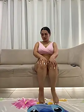 Snapshot of saray_mendozaa chatting on 18, 5, 2026 saray mendozaa online show from 18, 5, 2026