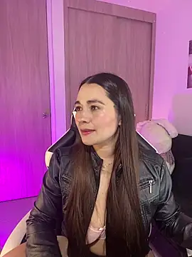 Snapshot of saray_mendozaa chatting on 2, 6, 2026 saray mendozaa online show from 2, 6, 2026