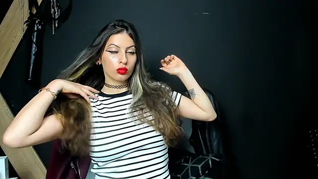 Snapshot of GoddesLeila chatting on 26, 5, 2026 GoddesLeila online show from 26, 5, 2026