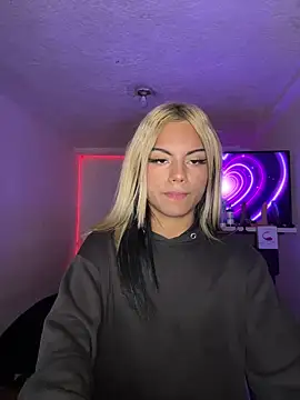 Snapshot of andyy_x chatting on 8, 2, 2026 andyy x online show from 8, 2, 2026