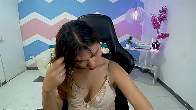 mayli marie online show from 24, 3, 2026