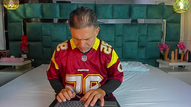 ViceSweet online show from 6, 4, 2026