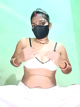 Snapshot of Cute__tanu chatting on 4, 2, 2026 Cute tanu online show from 4, 2, 2026