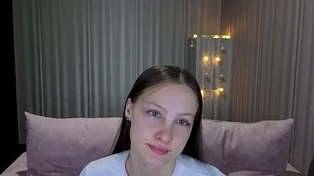 RoxyRay  online show from 18, 1, 2026