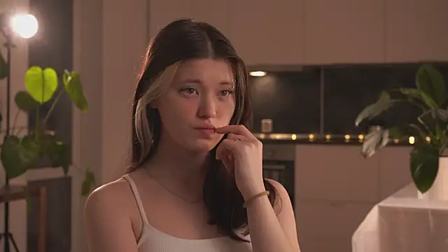 EleniRoeber online show from 9, 2, 2026