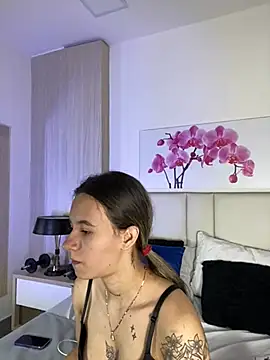 Snapshot of JuliaColemann chatting on 28, 6, 2026 JuliaColemann online show from 28, 6, 2026