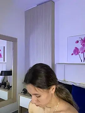 Snapshot of JuliaColemann chatting on 1, 7, 2026 JuliaColemann online show from 1, 7, 2026
