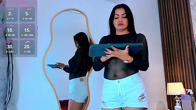 Snapshot of naomy_smithxx chatting on 10, 2, 2026 naomy smithxx online show from 10, 2, 2026