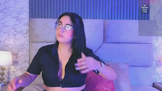 Snapshot of vicky_grey chatting on 20, 6, 2026 vicky grey online show from 20, 6, 2026