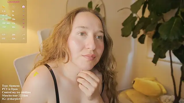 Snapshot of Scarlett_NoirMuse chatting on 18, 5, 2026 Scarlett NoirMuse online show from 18, 5, 2026