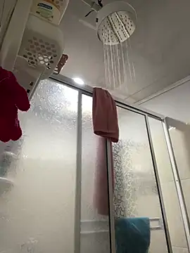 Snapshot of lizzy_luminair chatting on 28, 2, 2026 lizzy luminair online show from 28, 2, 2026