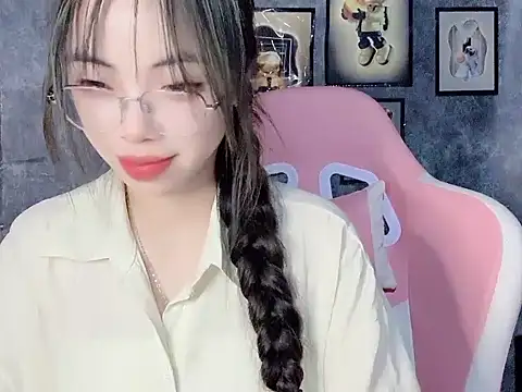 Suki 99 online show from 26, 2, 2026