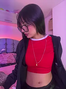 Snapshot of _Lucycherry chatting on 25, 2, 2026 Lucycherry online show from 25, 2, 2026