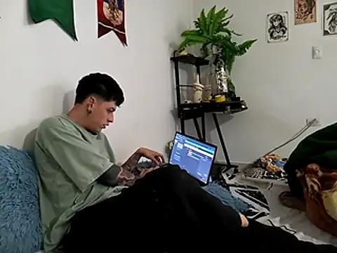 blackninja66 online show from 16, 4, 2026