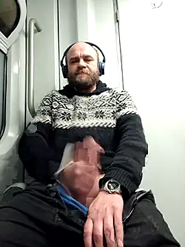 AlexanderArmani online show from 25, 2, 2026