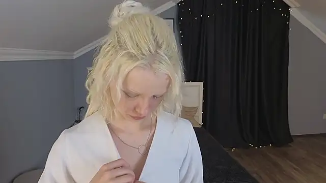 Snapshot of Naomi_Demio chatting on 22, 2, 2026 Naomi Demio online show from 22, 2, 2026