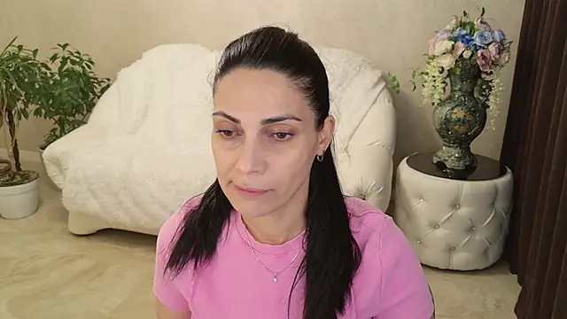 Snapshot of LovelyBeatrice chatting on 29, 4, 2026 LovelyBeatrice online show from 29, 4, 2026