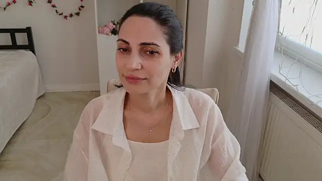 Snapshot of LovelyBeatrice chatting on 25, 5, 2026 LovelyBeatrice online show from 25, 5, 2026