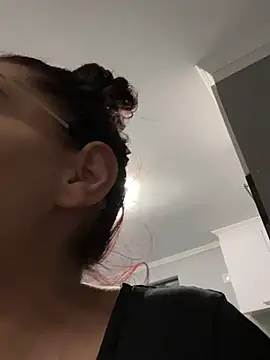 Snapshot of HiddendesireXO01 chatting on 12, 2, 2026 HiddendesireXO01 online show from 12, 2, 2026