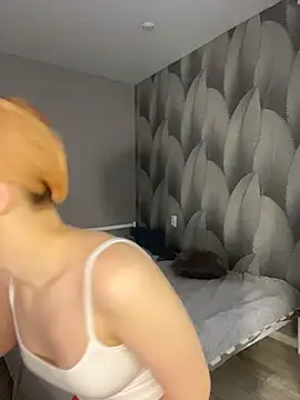 LuunaDorean online show from 27, 2, 2026