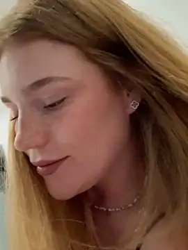 Snapshot of SunnyGrin chatting on 24, 2, 2026 SunnyGrin online show from 24, 2, 2026